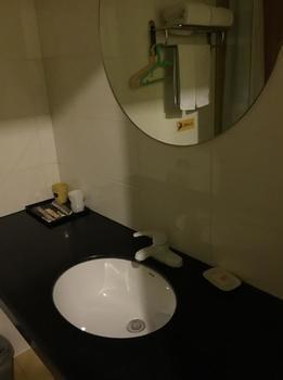 Home Inn Suzhoutrain Station North Square ซูโจว ภายนอก รูปภาพ