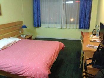 Home Inn Suzhoutrain Station North Square ซูโจว ภายนอก รูปภาพ