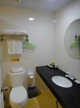 Home Inn Suzhoutrain Station North Square ซูโจว ภายนอก รูปภาพ