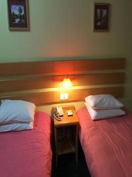 Home Inn Suzhoutrain Station North Square ซูโจว ภายนอก รูปภาพ